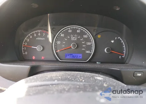 2010 Hyundai Elantra Gls z USA, uszkodzony, nr VIN KMHDU4AD1AU180478